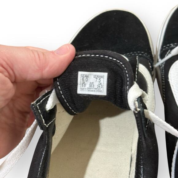 VANS Old Skool Black White Mens 6 Womens 7.5 Skate Shoes Suede Sneakers Casual - Picture 6 of 9